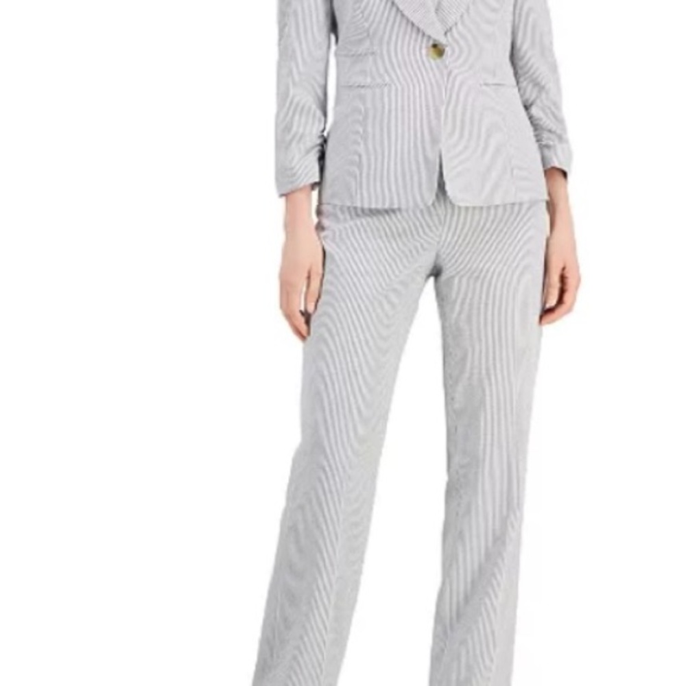 NWT  Le Suit Petite Striped Ruched-Sleeve Fully Lined One-Button Pantsuit - Picture 2 of 9